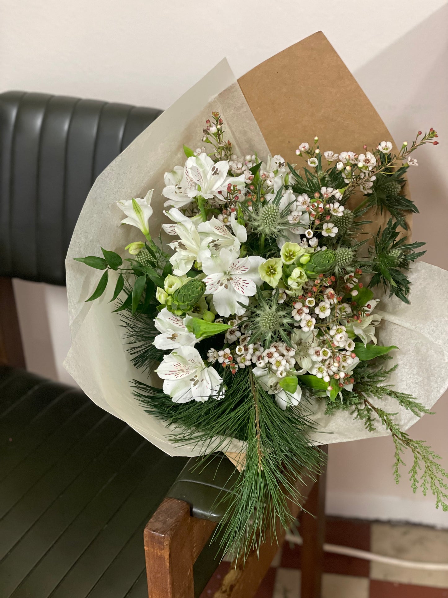 Christmas cut flower bouquet from