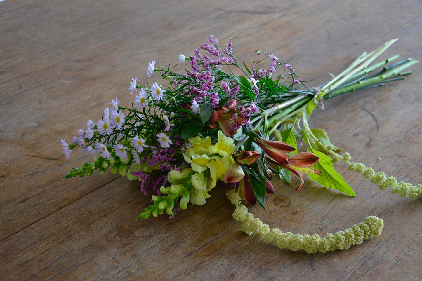 Cat-friendly cut flower bouquet from