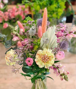 A bouquet in candy colors